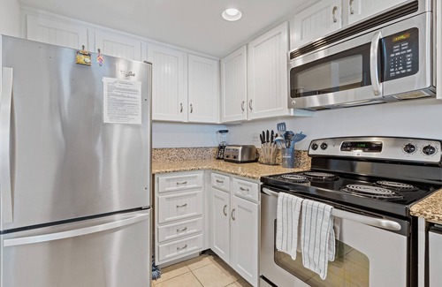 Biltmore Beach Condo | Mariner West, Gulf Front with Wrap Around Balcony