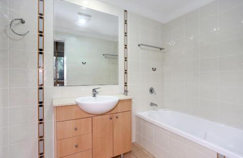 Hawks Nest House | Mariners Mark 1