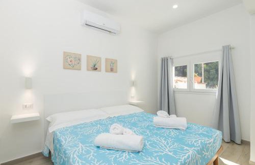 Santa Maria Navarrese Bed & Breakfast | Mariposa Rooms