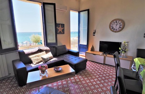 Masnou Apartment | MARISOL SEAVIEW & BEACH - apartment