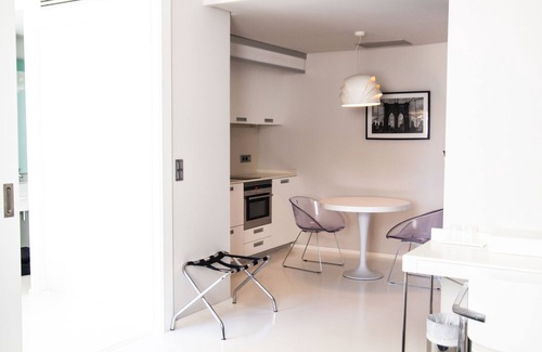 Vigo Hotel | Maroa Hotel