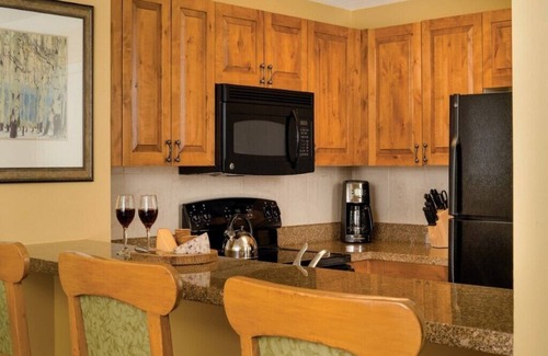 Vail Villa | Marriott Streamside Evergreen Vail, CO 2beds 2 baths April 18- April 21th 2024