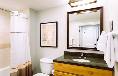 South Lake Tahoe Resort | Marriott Timber Lodge Guest room studio, 1 King, Sofa bed