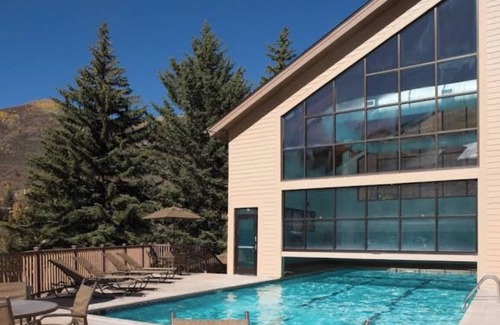 Highland Meadows Condo | Marriott’s Streamside 1-bedroom condo w swimming pools , golf course & many more