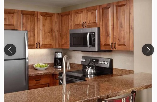 Highland Meadows Condo | Marriott’s Streamside Evergreen 1-bedroom condo in terrific Vail with pools