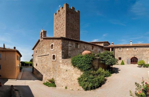 Marsiliana Villa | Marsiliana Villa Sleeps 15 Pool WiFi