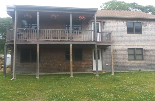 Aquinnah House | Martha's Vineyard Cozy Getaway Near Picturesque Philbin Beach