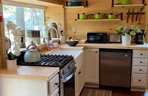 Valatie Cabin | Martin Van Buren historical Log cabin