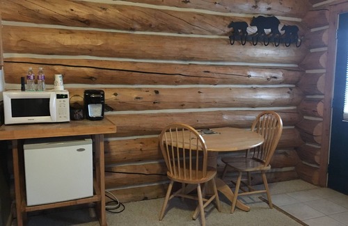 Idaho Falls Cabin | Marvelous 1-bedroom cabin “Moose”in Ririe