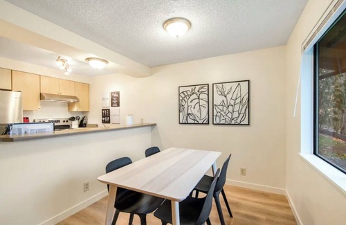 Poulsbo House | Marvelous townhome close to major employers in Poulsbo WA
