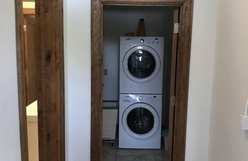 Dillon Apartment | Mary Innes Loft Apt 110 2BD