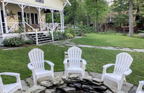 Brackney Cottage | Mary Jane Cottage at Laurel Lake