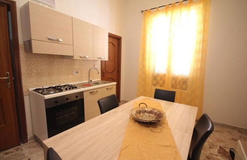 Avola Apartment | Mary's 3 Roses - Apt 3