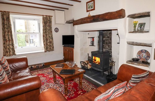 Hawes Cottage | MARY'S COTTAGE, pet friendly, character holiday cottage in Hawes