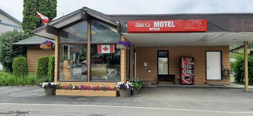 Golden Hotel | Mary's Motel