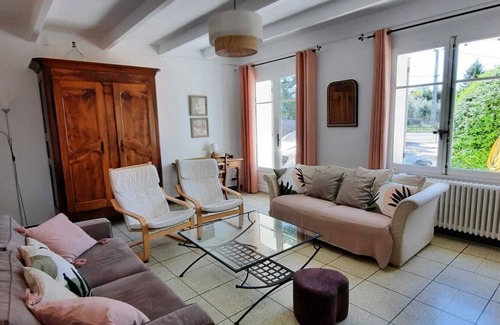 Caromb Other | Mas between Avignon, the Luberon and Mont Ventoux, sleeps 10, swimming pool, garden