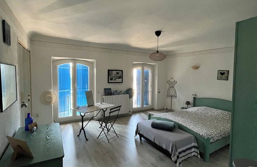 Chateaurenard Other | Mas in the countryside, authentic Provence!