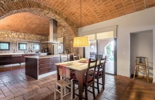 Cabrils Villa | Mas Vives, exclusiva masía del siglo XV