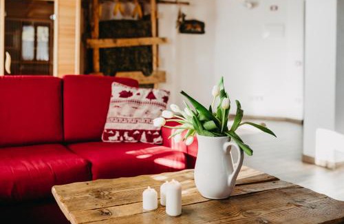 Sant'Orsola Terme Ski Chalet | Maso Del Fieno con Sauna Privata e Vista Unica