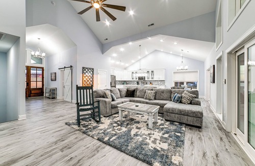 Waverly House | Massive Lake Views & Stunning Sunsets: Waverly Gem