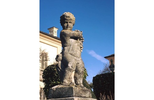 Madonna dell'Olmo Apartment | Master Bedroom in Luxury Villa - King's Room