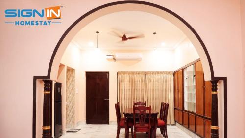 Tirupati House | Master Luxury 3G with Big Pvt Bathroom