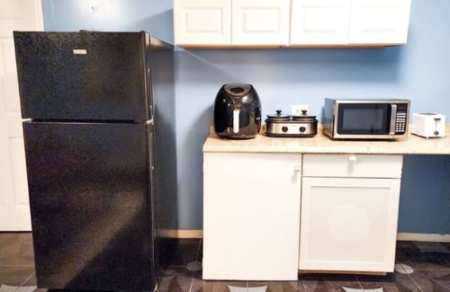 Queens Apartment | MASTER SUITE Studio- Private Entrance and Bathroom