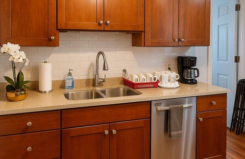 Pinehurst Hotel | Master Suite with Fruitful Tree backyard