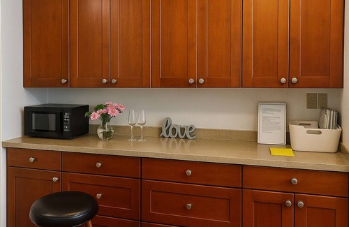 Pinehurst Hotel | Master Suite with Fruitful Tree backyard