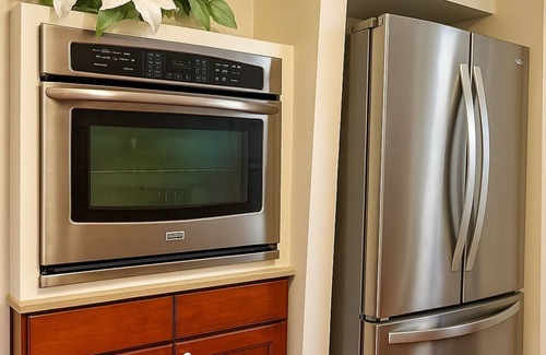 Pinehurst Hotel | Master Suite with Fruitful Tree backyard