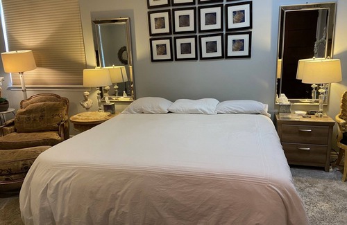 Hermosa Beach Apartment | Master Unit