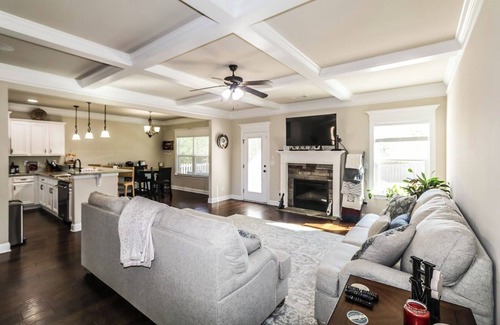 Evans House | Masters Rental 2025 - 4 bedroom, 3 bathroom - 7 miles to course