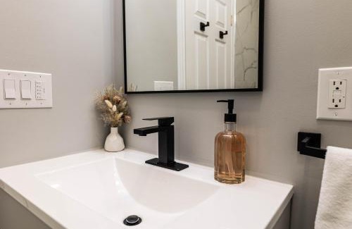 Lakeview Apartment | Matilda’s Luxury House