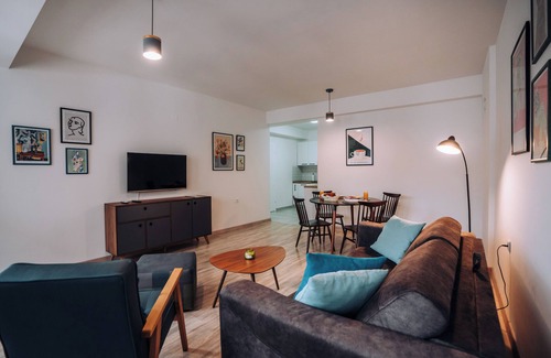 Ohrid Apartment | Matisse Suite Ohrid - Charming apartment with private garage