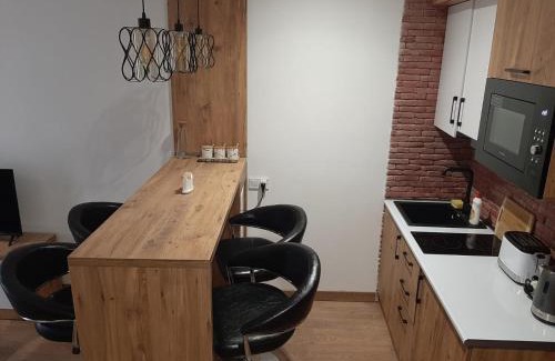 Kazbegi Apartment | Matt & Sarah’s Cozy Family Duplex
