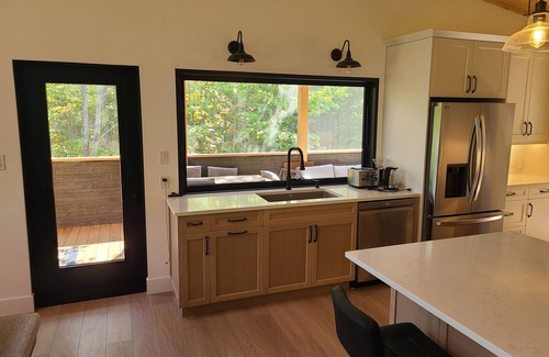 Madawaska Valley Cottage | Maverick Pines Lakehouse