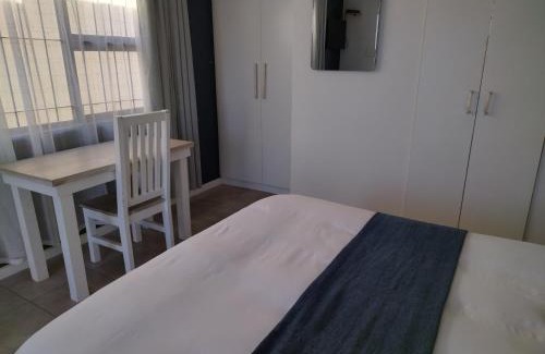 Amalinda House | Mavi Guest house