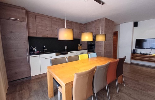 Zell am See Apartment | Max Residence im Zentrum mit Terrasse, Garage