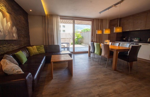 Zell am See Apartment | Max Residence im Zentrum mit Terrasse, Garage