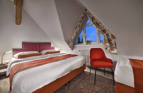 Loucen Hotel | Maximilian Lifestyle Resort