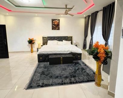 Accra Cabin | Maxjen Executive Lodge