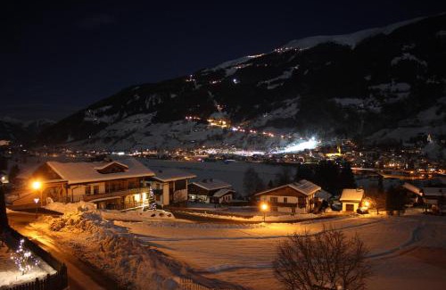 Bramberg am Wildkogel Apartment | May-Haus