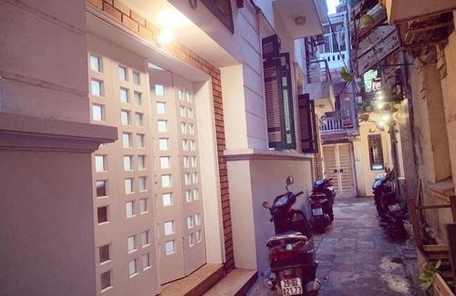 Hoan Kiem House | MayHouse - ROOFTOP SKY VIEW HH