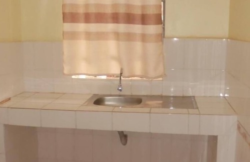 Ruaka Hotel | Mayweather Suites