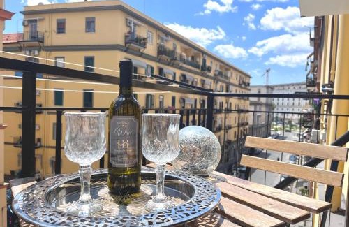 Naples City Centre Apartment | Mazzocchi House welcome wine