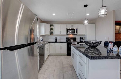 North Las Vegas House | McCarran · Lovely and Spacious 3 Bedroom Home!?