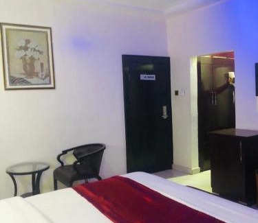 Enugu Hotel | MCLORRETS SUITES