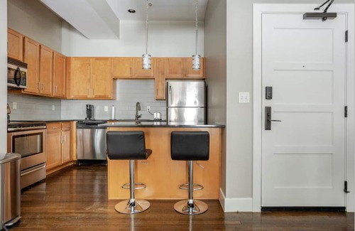 Mile Square Apartment | McOuat Place 3B - Luxury 1 Bed Downtown Indy Apartment Prime Location