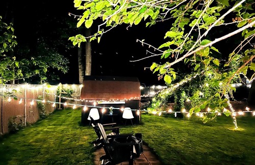 Waldorf House | MdPulse Garden Suite Lower-Level Couples Retreat