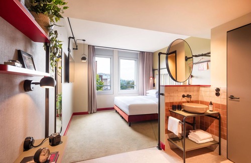 Friedrichshain-Kreuzberg Hotel | Me and All Hotel Berlin East Side, by Hyatt - NEW OPENING